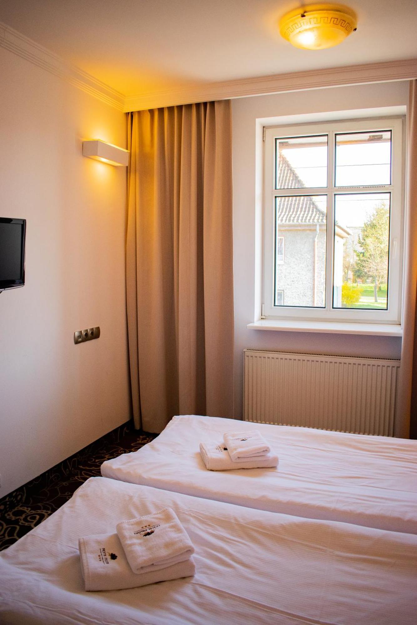 Hotel Pruski Orneta Extérieur photo